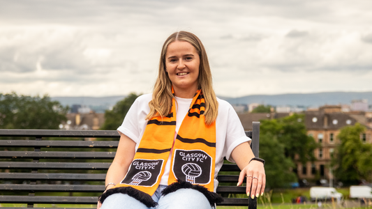 Get To Know Erín McLaughlin via Emily Whelan